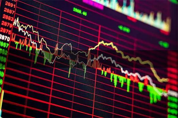 浙江配资门户 燃爆！直击白云工商技师学院2026迎新晚会！